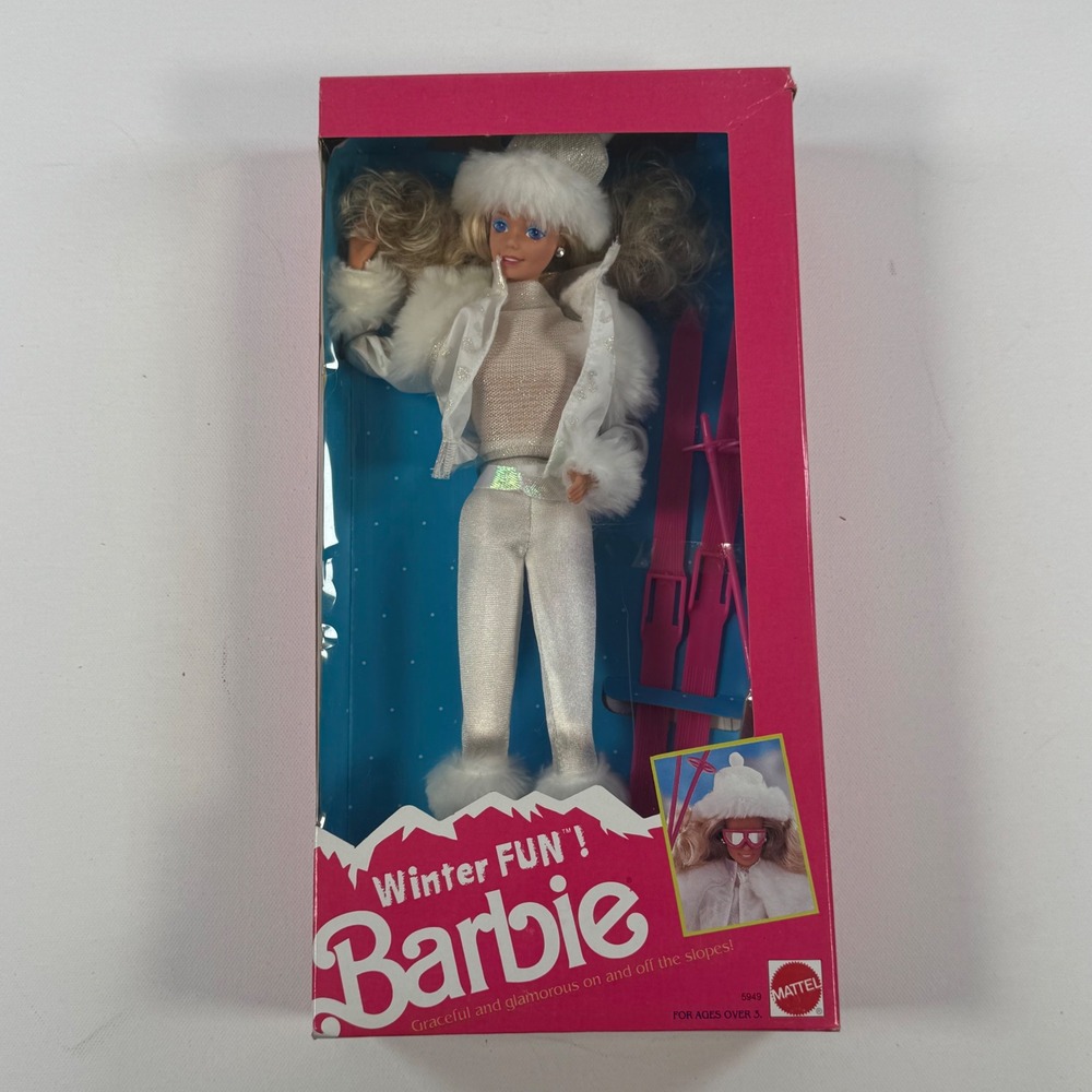 Vintage 1990 Winter Fun Barbie Doll Mattel 5949 White Ski Outfit Pink Skis NIB